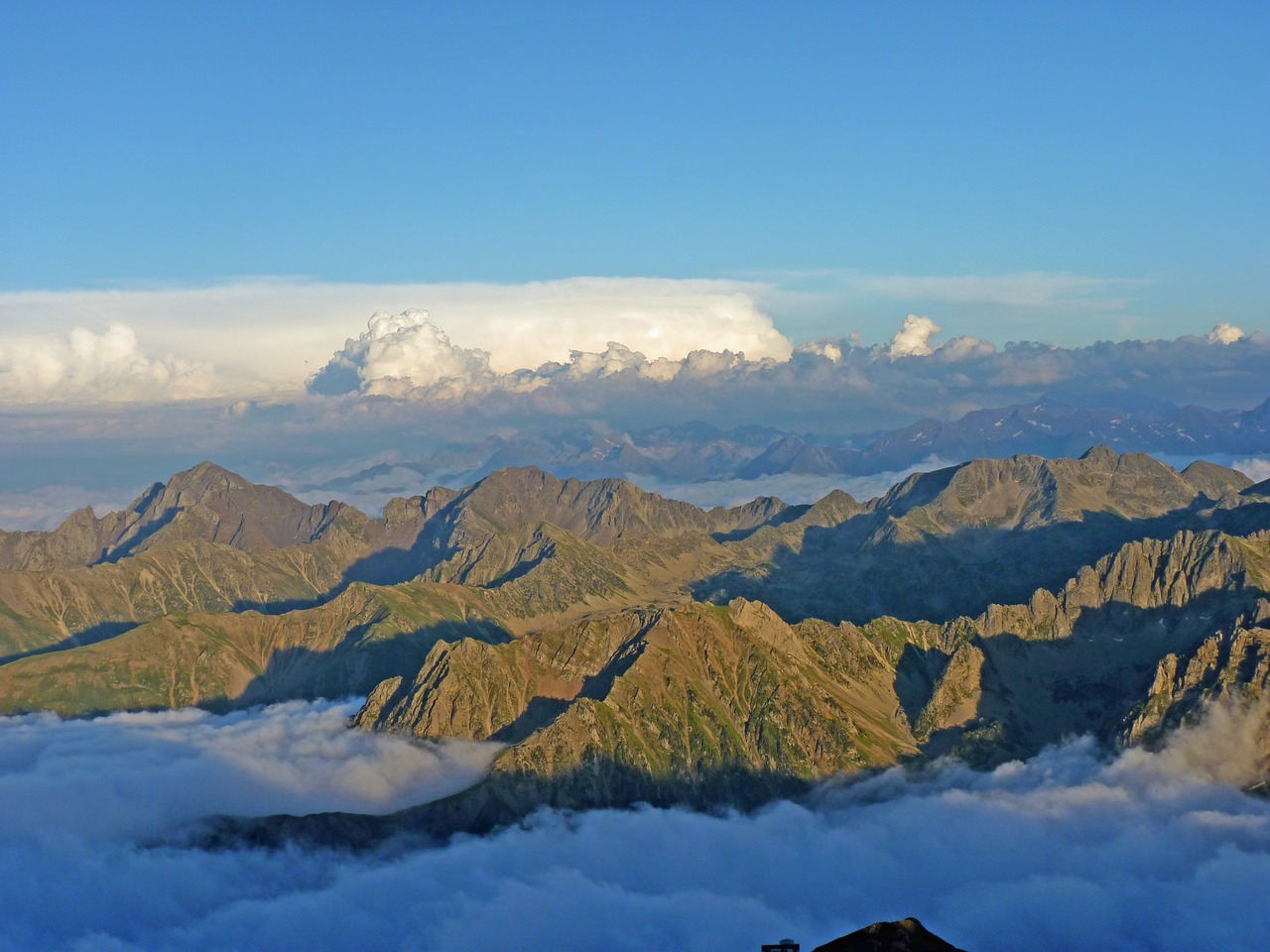 pyrenees-1772211_1280